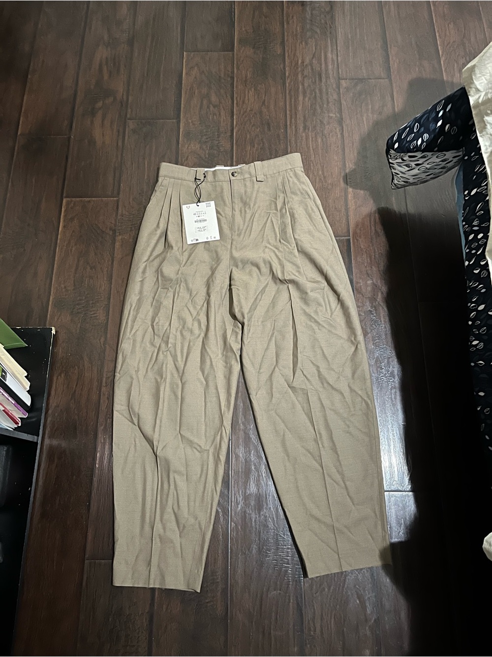 NWT Zara Pleated Dress Pants in Olive Brown
